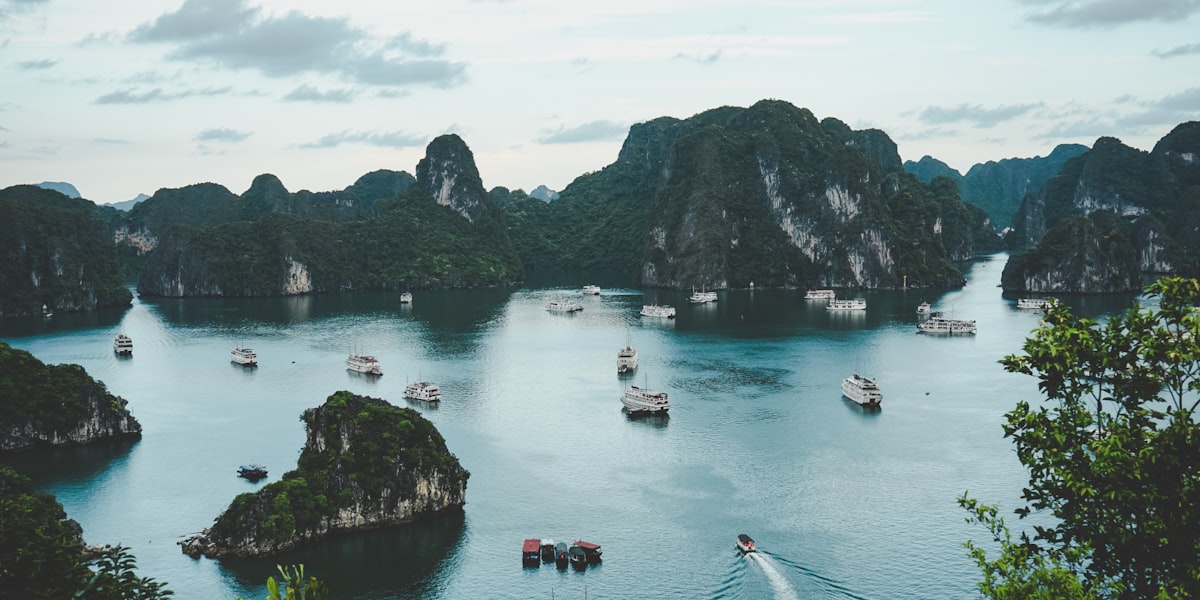 Vietnam Travel Guide 2026: Hanoi, Ho Chi Minh City & Hidden Wonders